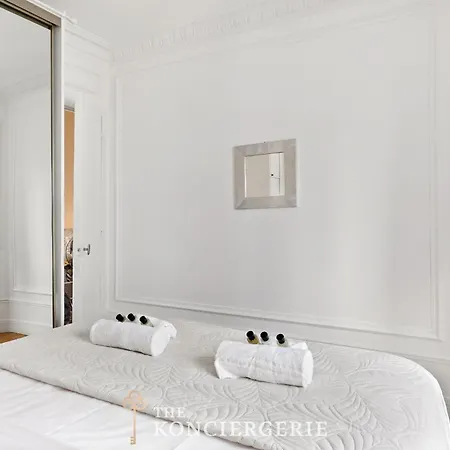 Apartament Elegance Haussmannienne 3 Avec Balcon - Auteuil